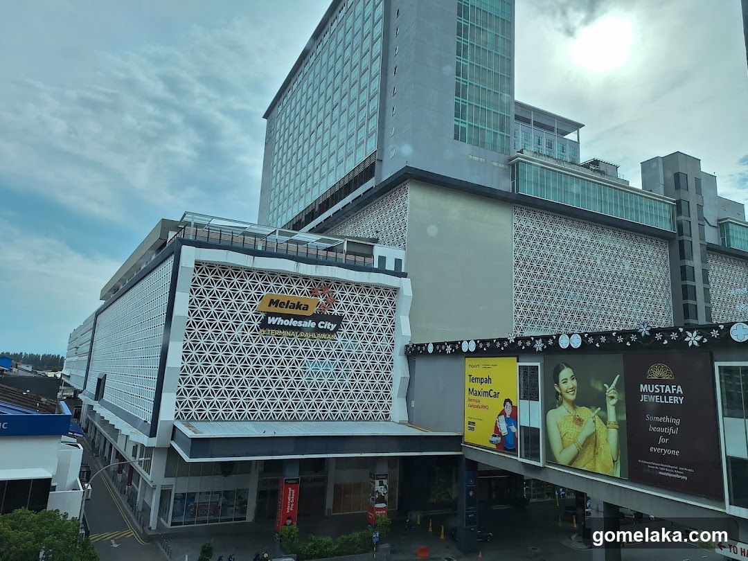 Melaka Wholesale City exterior