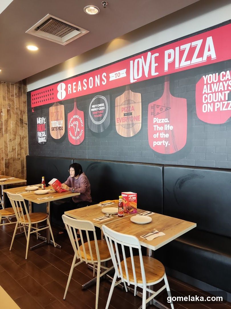 Pizza Restaurant Interior