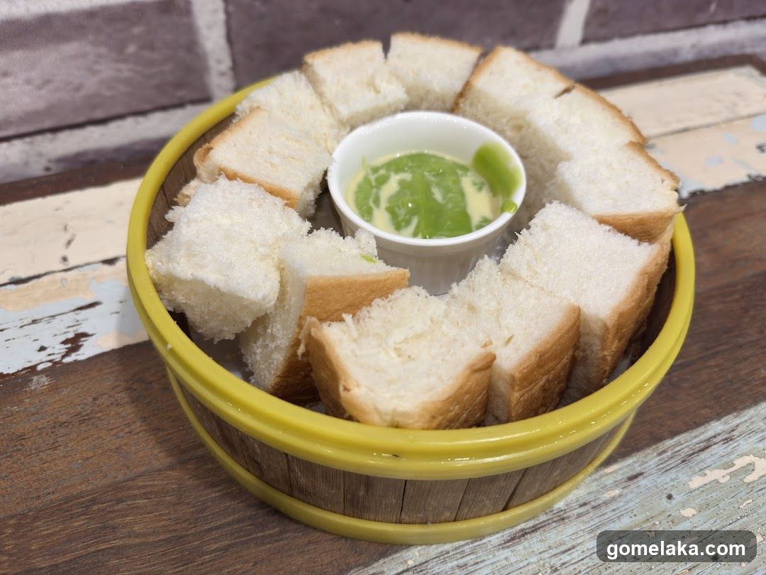 Bread and Dip Bowl