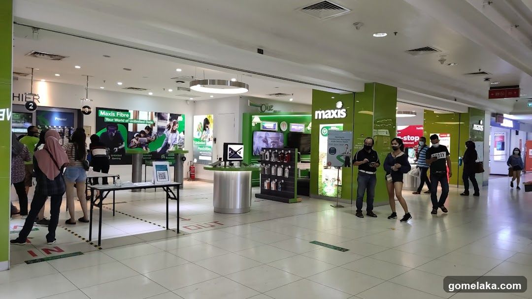 Maxis Store Interior