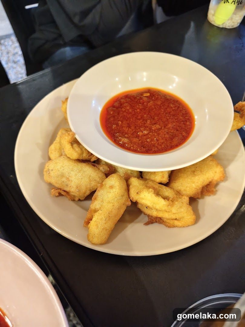 Food Plate with Dip