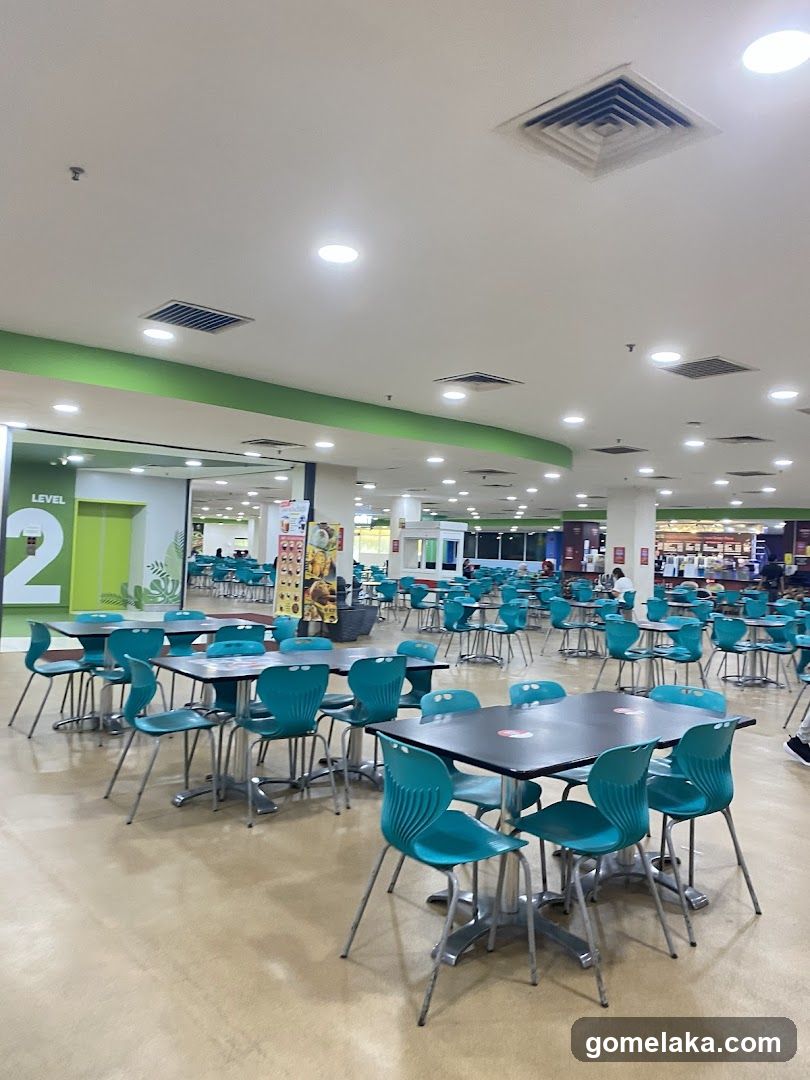 Food Court