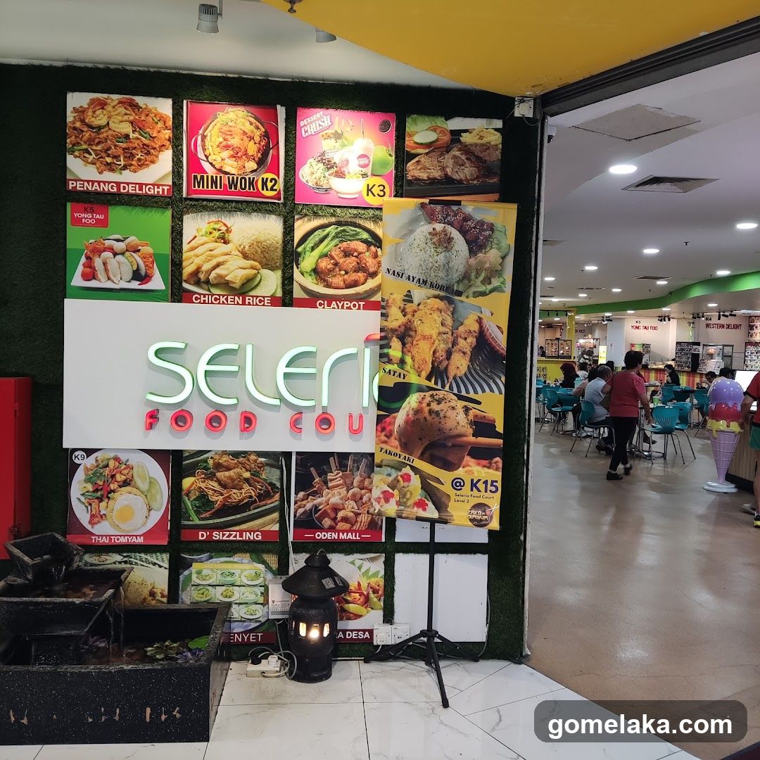 Food Court