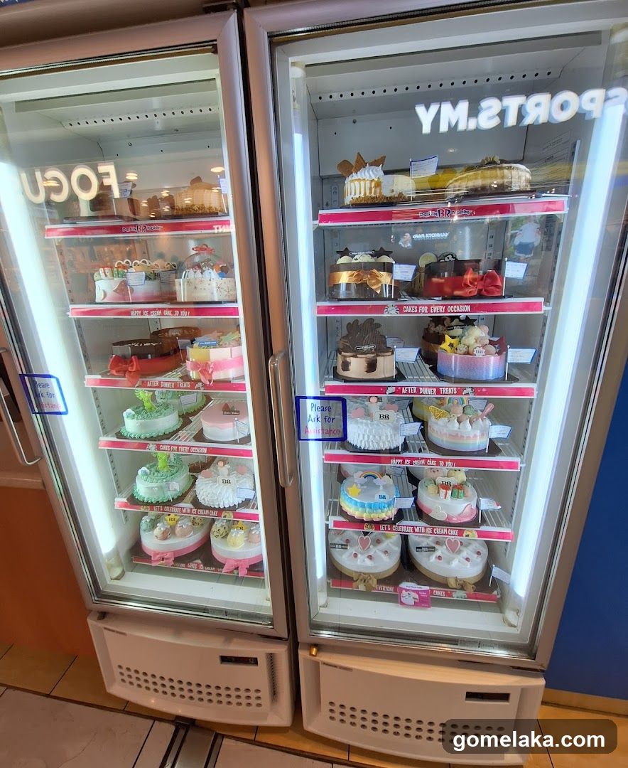 Cake Display Refrigerators