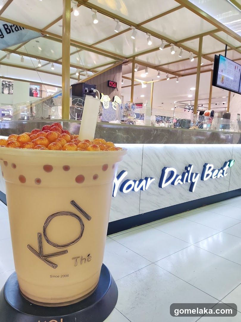 Koi Thé Bubble Tea Display