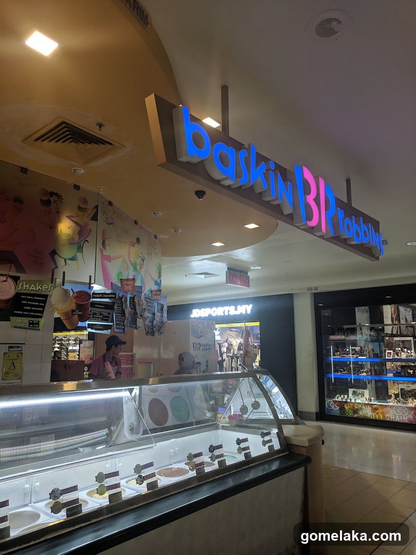 Baskin-Robbins Storefront Interior