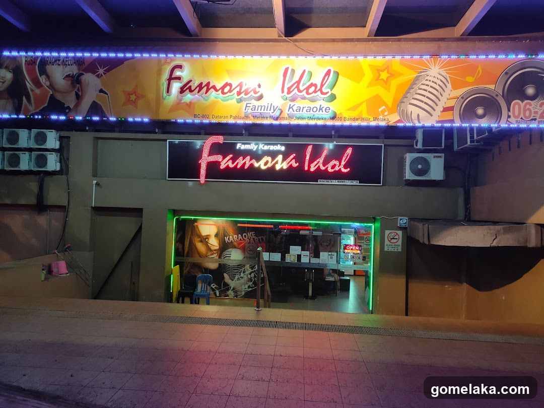 Famosa Idol Family Karaoke