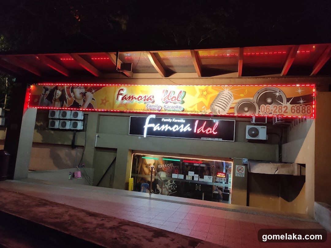 Famosa Idol Family Karaoke