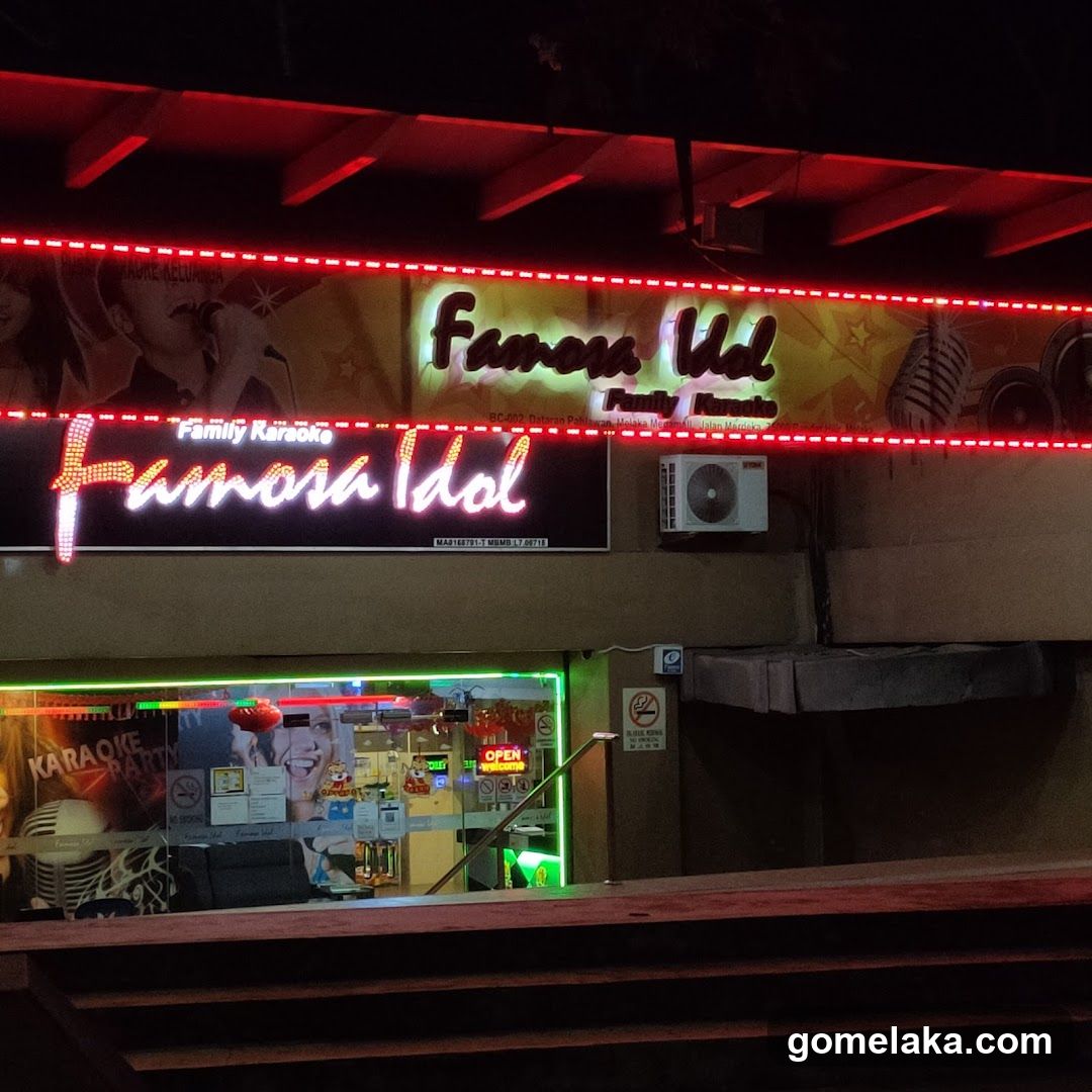 Famosa Idol Family Karaoke