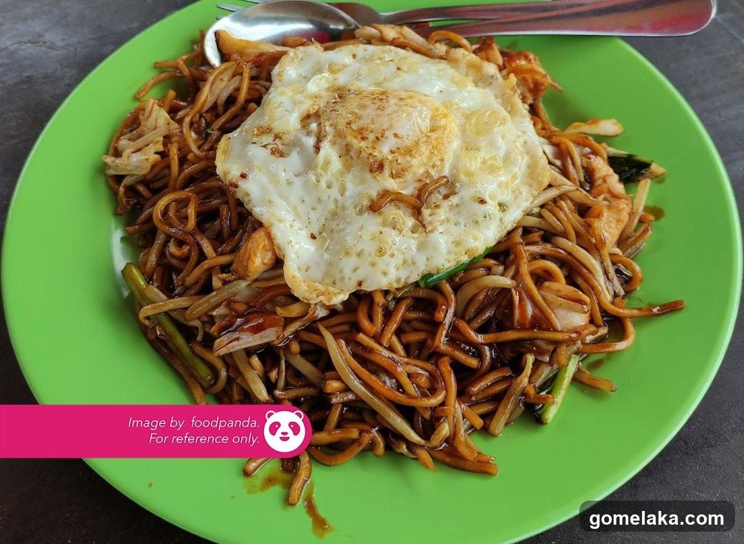 Noodles with Fried Egg