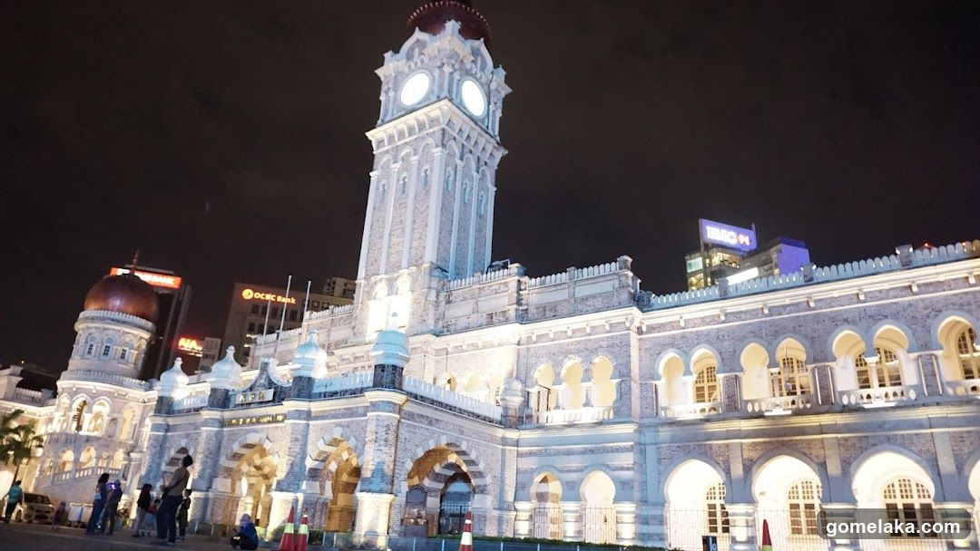 Nighttime architectural view of a grand building