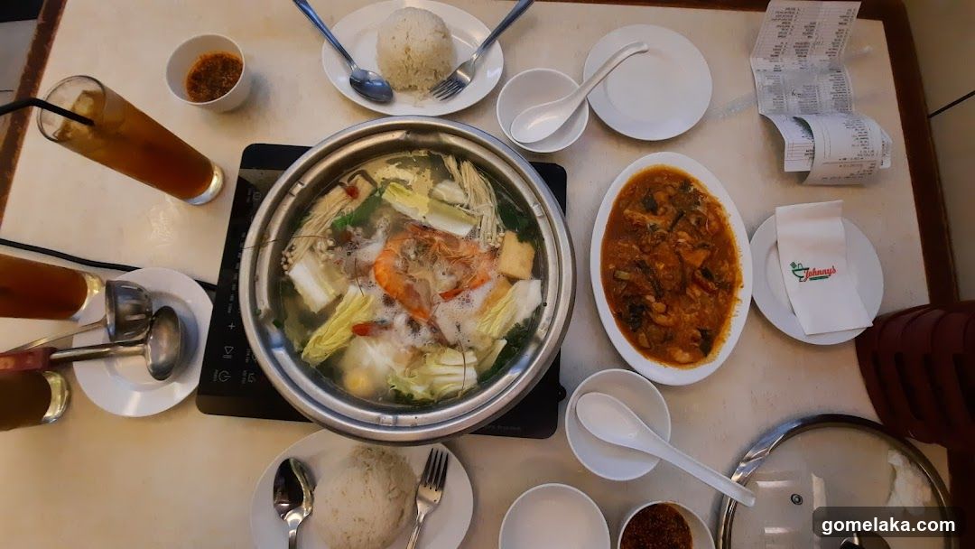 Tabletop Dining Scene
