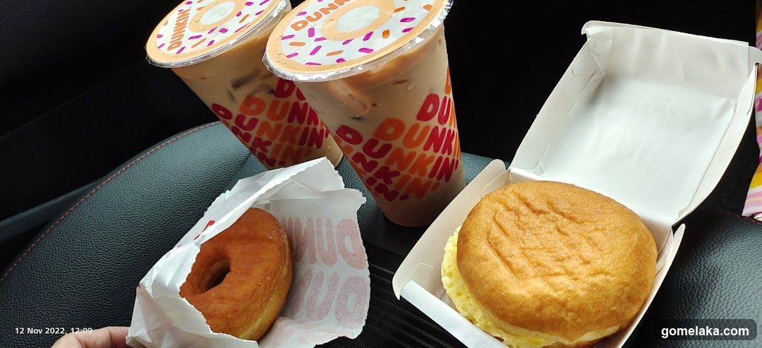 Dunkin' Donuts Food and Beverage Order