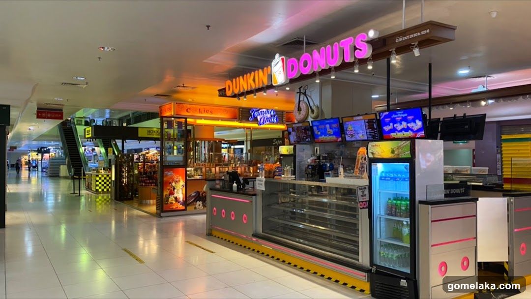 Dunkin' Donuts Storefront