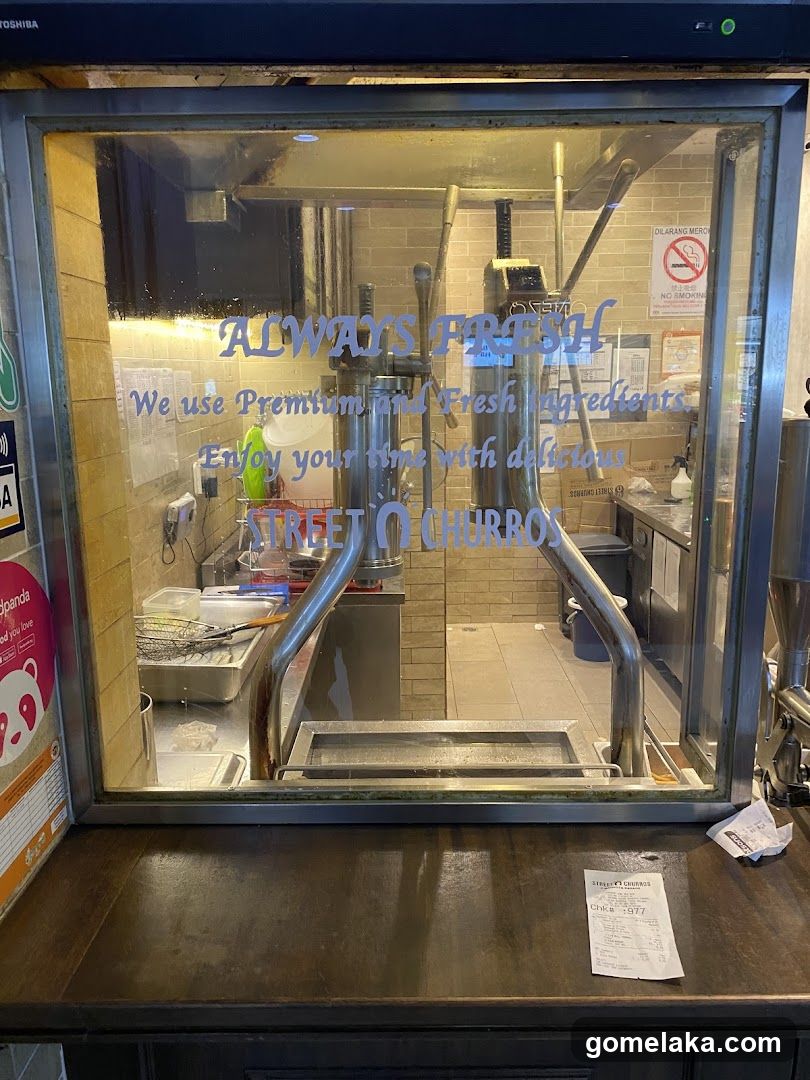Street Churros Shopfront