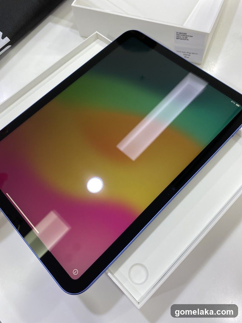 iPad in Box