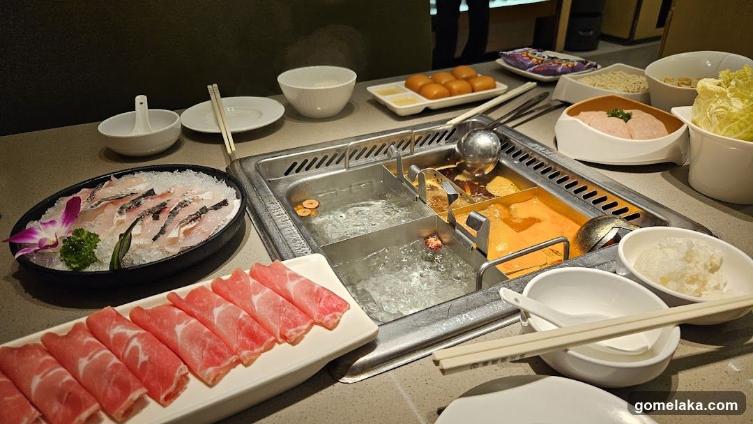 Hot Pot Dining Setup