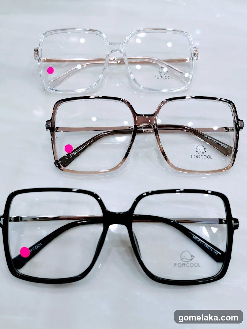 Eyewear Display