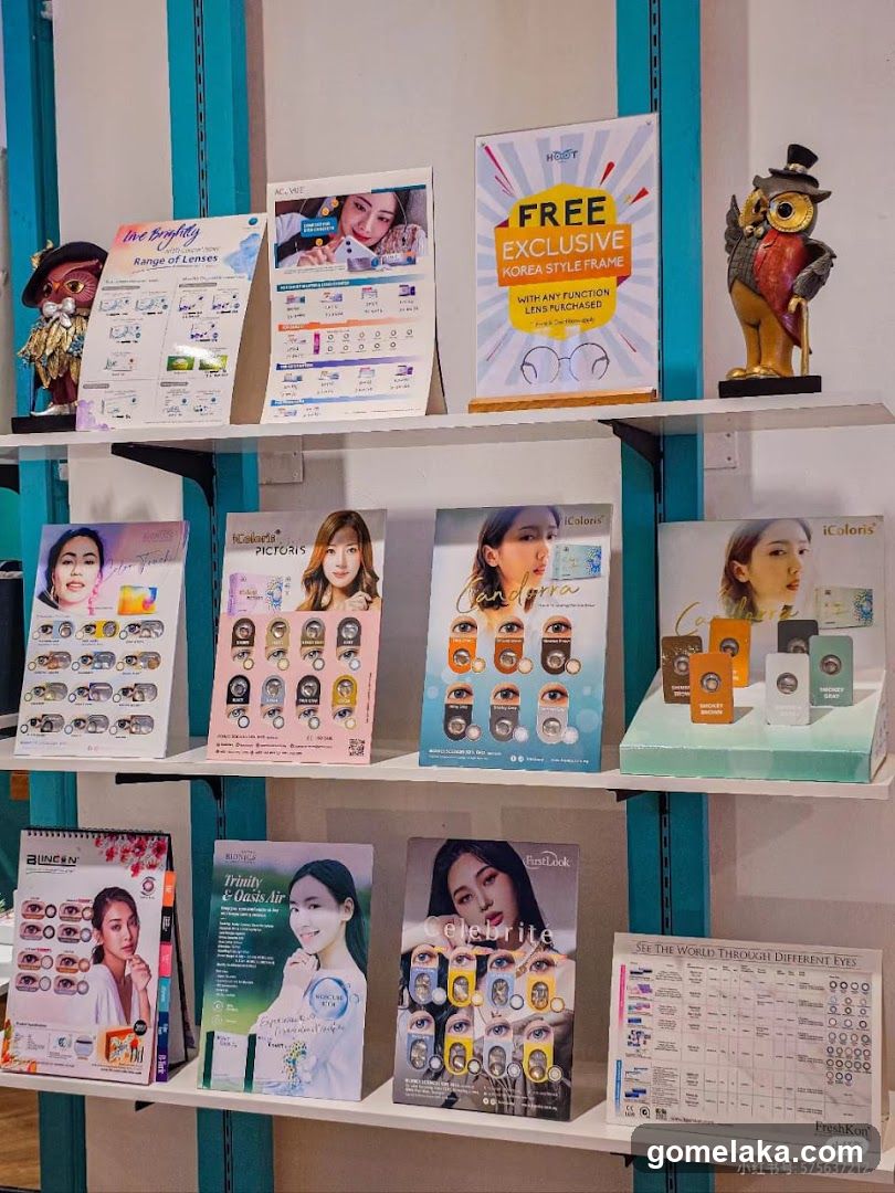 Eyewear Display Shelf