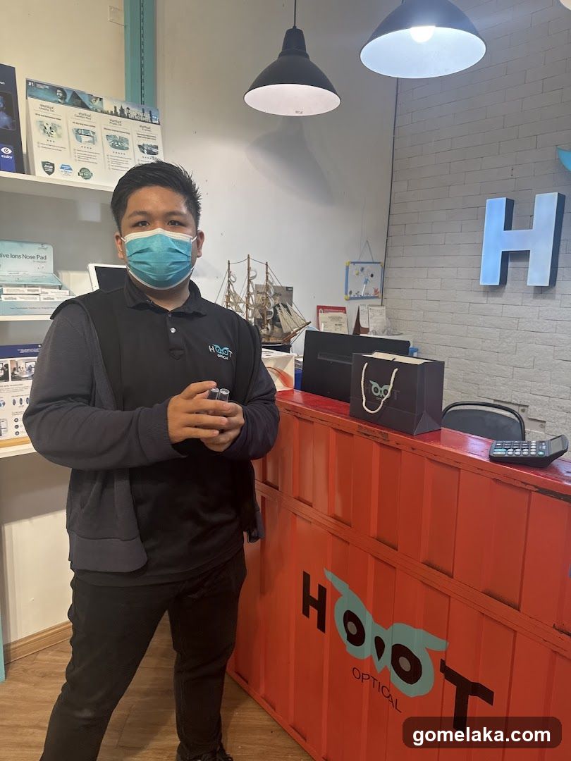Interior of Hoot Optical