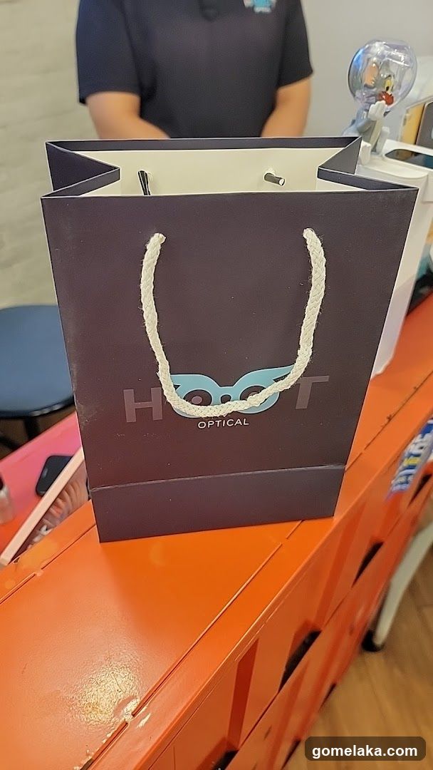 Shopping Bag at Counter