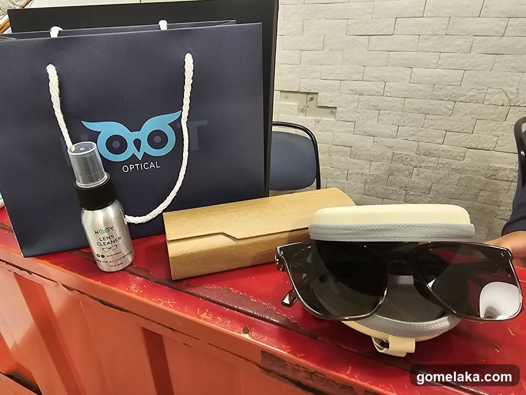Owl Optical Merchandise Display