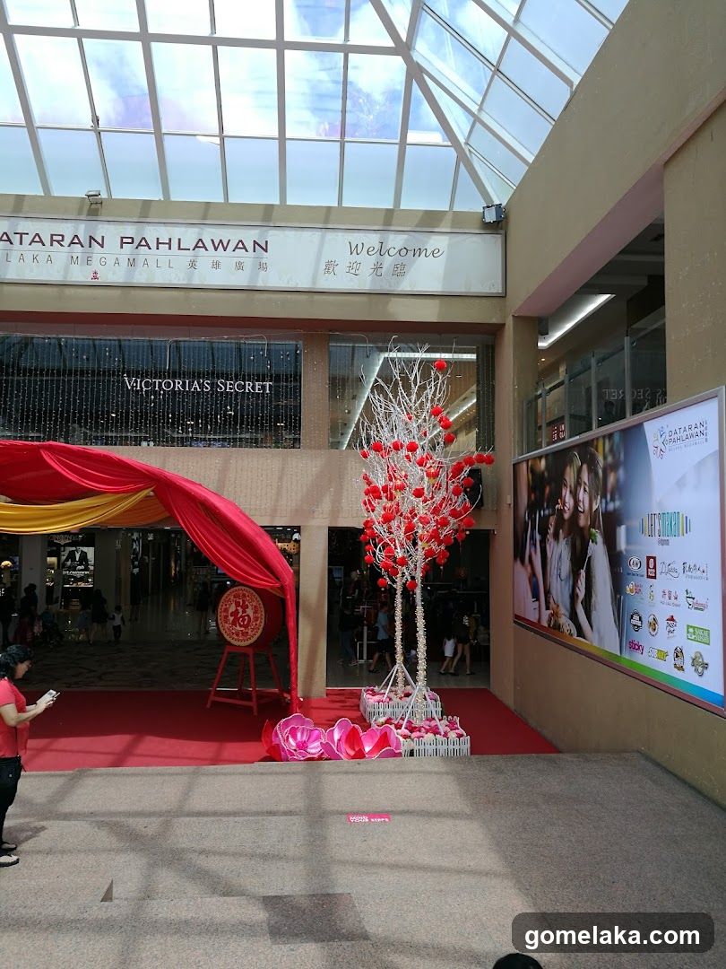 Shopping Mall Entrance