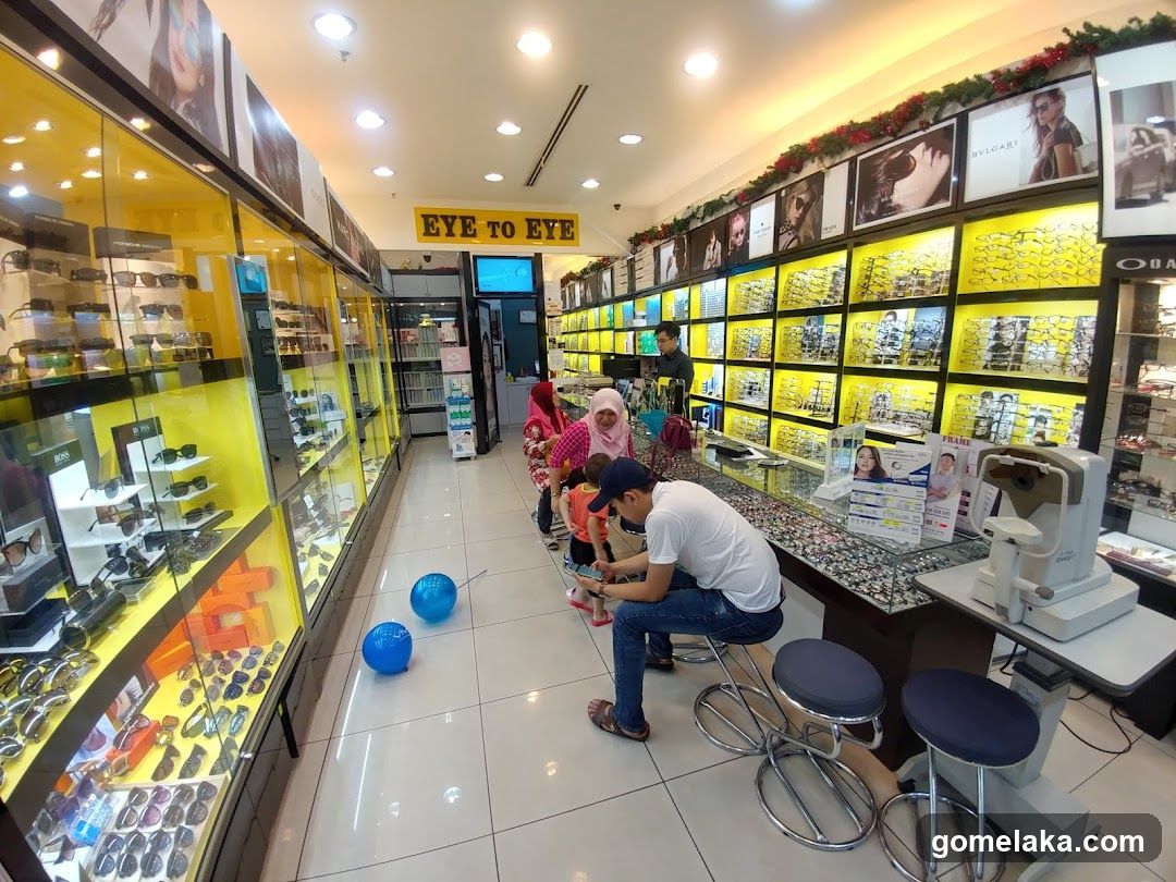 Eye to Eye Optics Store Interior