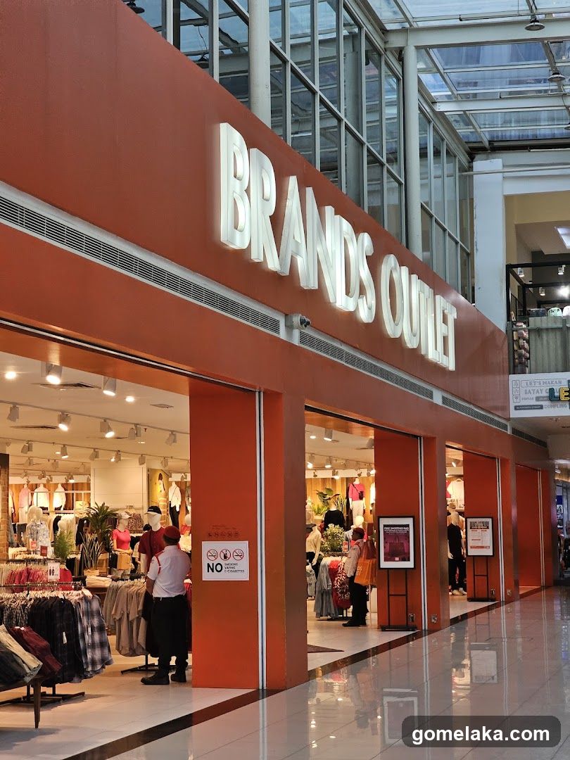Brands Outlet Storefront