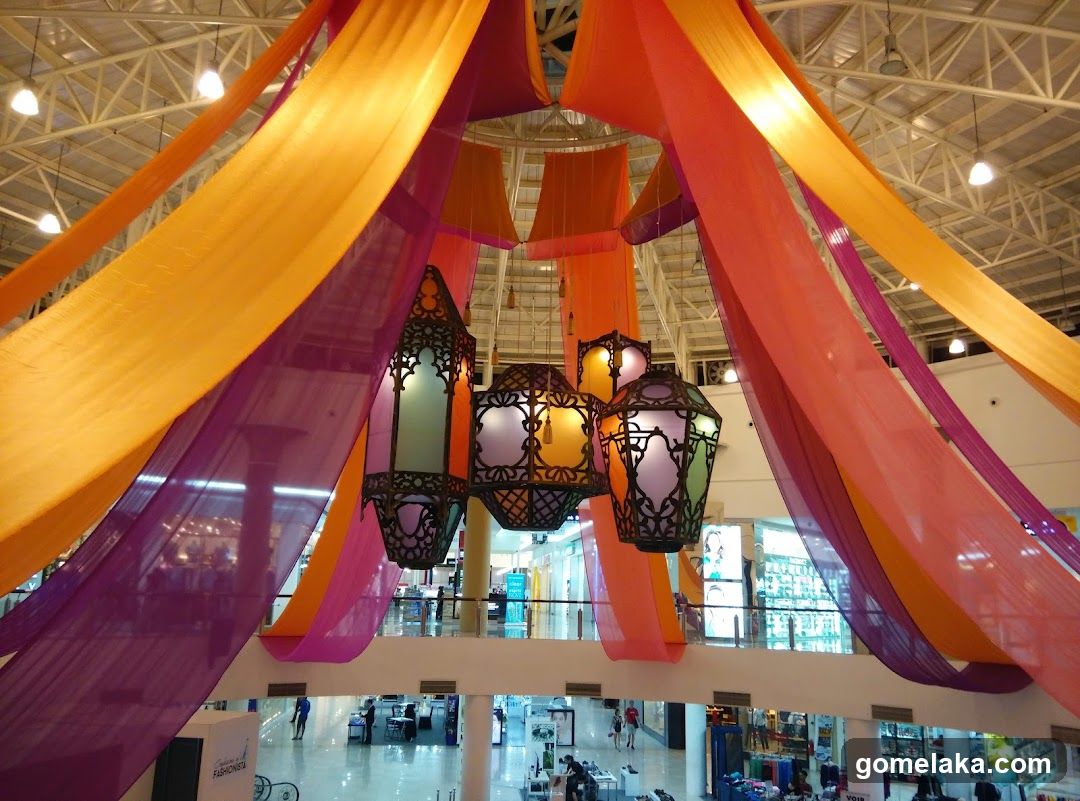 Interior Decor of Shopping Mall