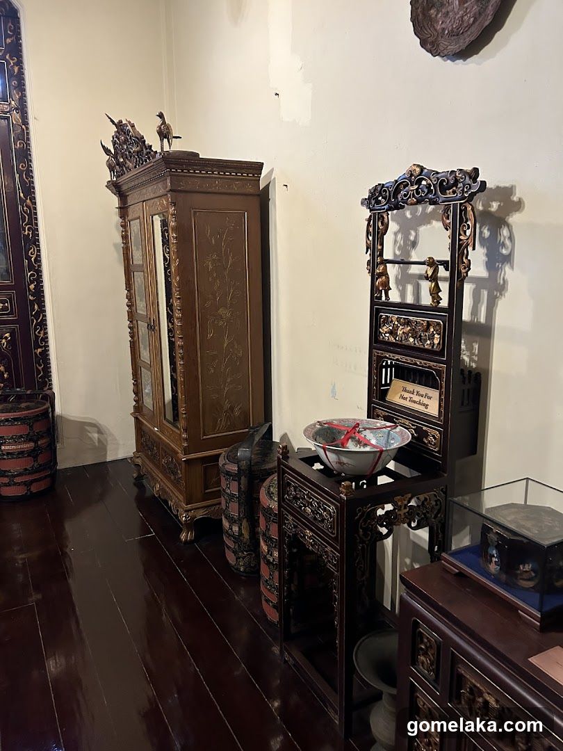 Interior Display of Traditional Furniture