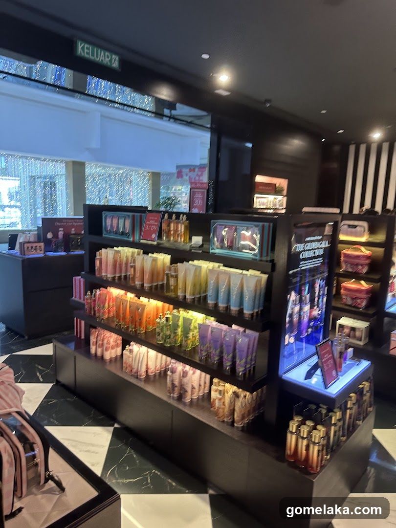 Interior retail display