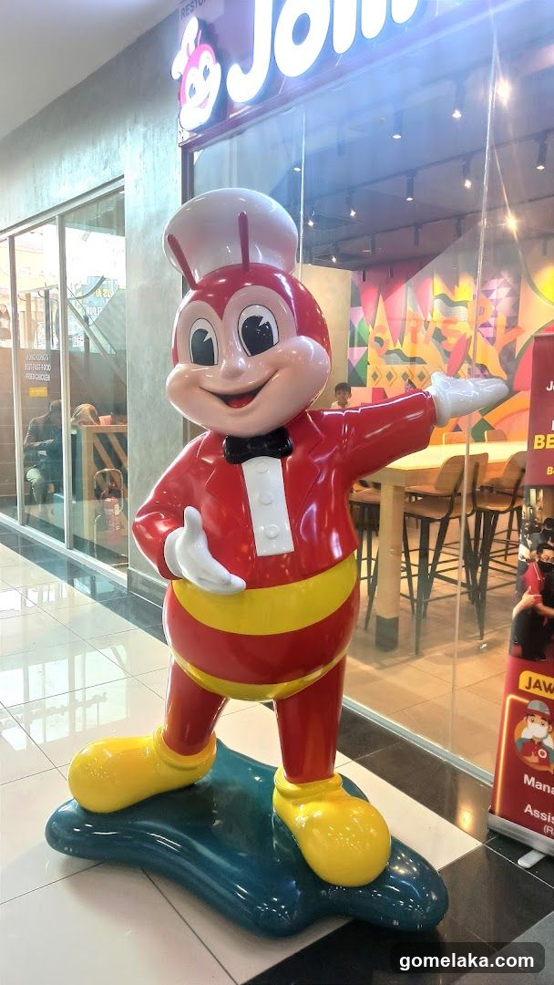 Jollibee Statue in Mall