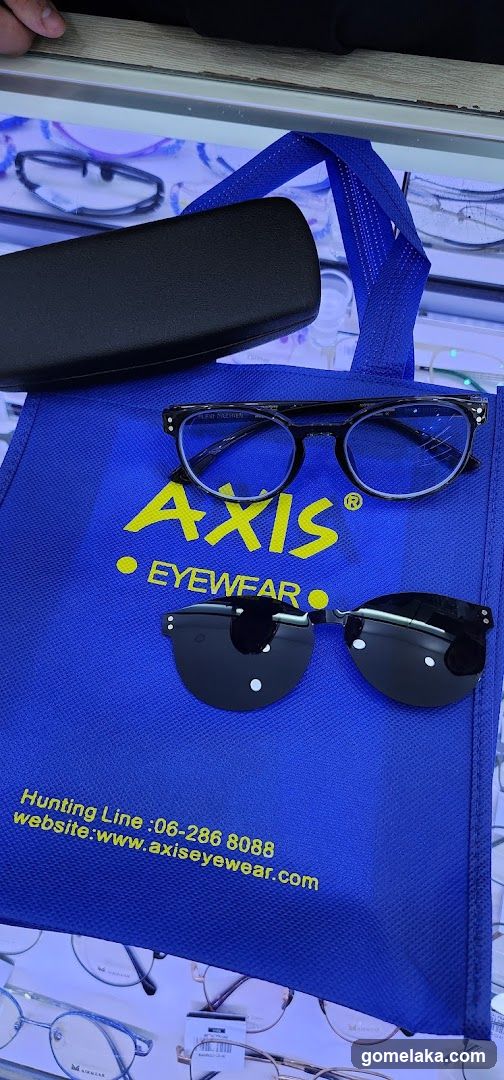 AXIS EYEWEAR merchandise display
