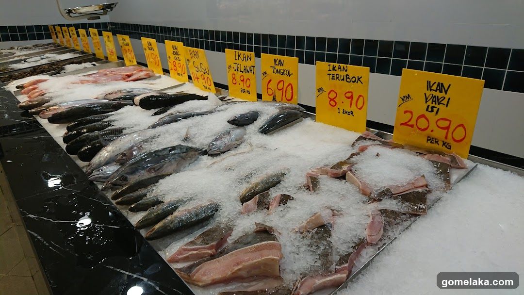 Fish Market Display