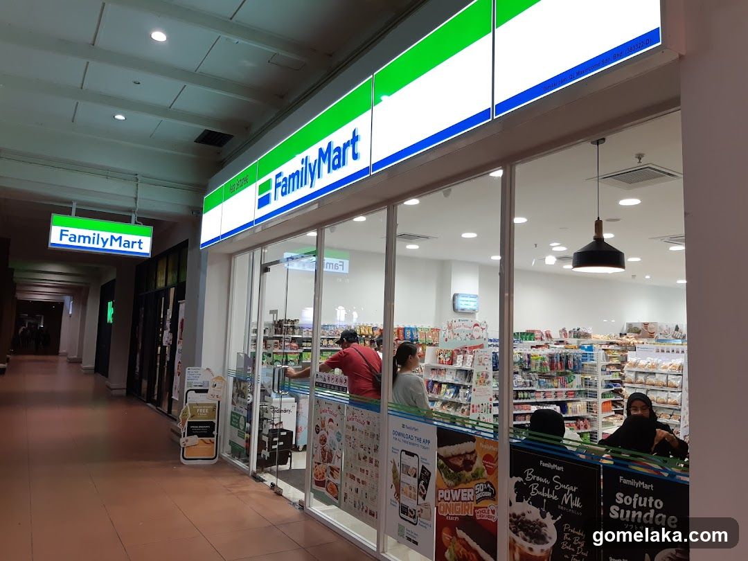 FamilyMart