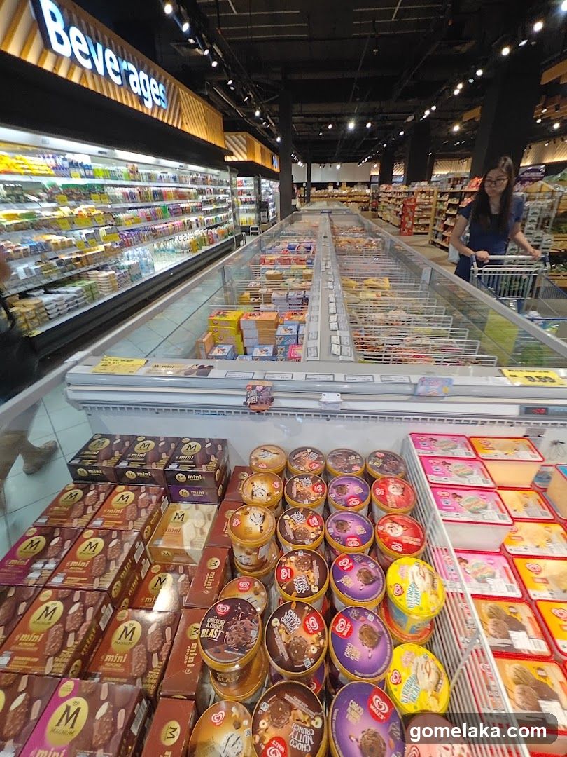 Frozen Food and Beverage Section