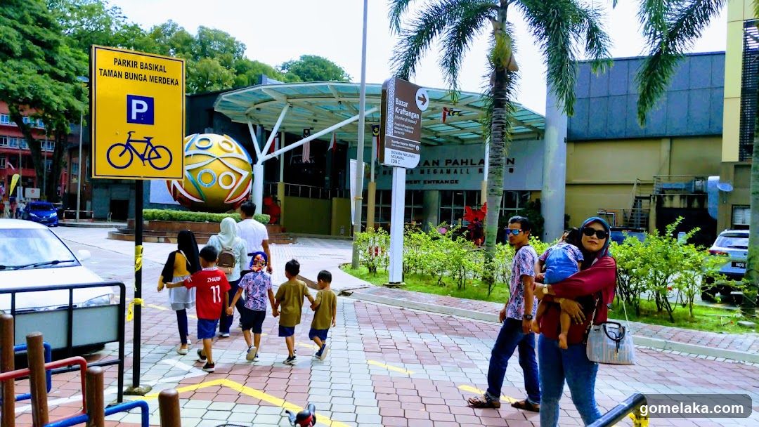 Outdoor Scene at Taman Bunga Merdeka Entrance