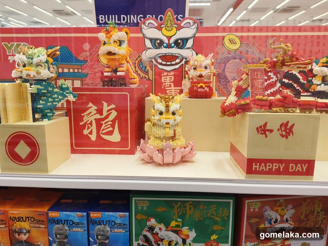 Lego-style Dragon-themed Displays in Store