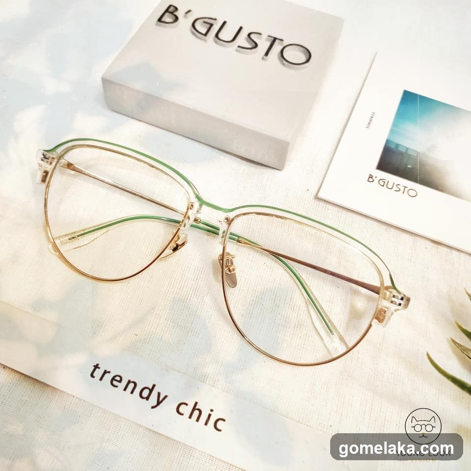 B'GUSTO Eyewear Display