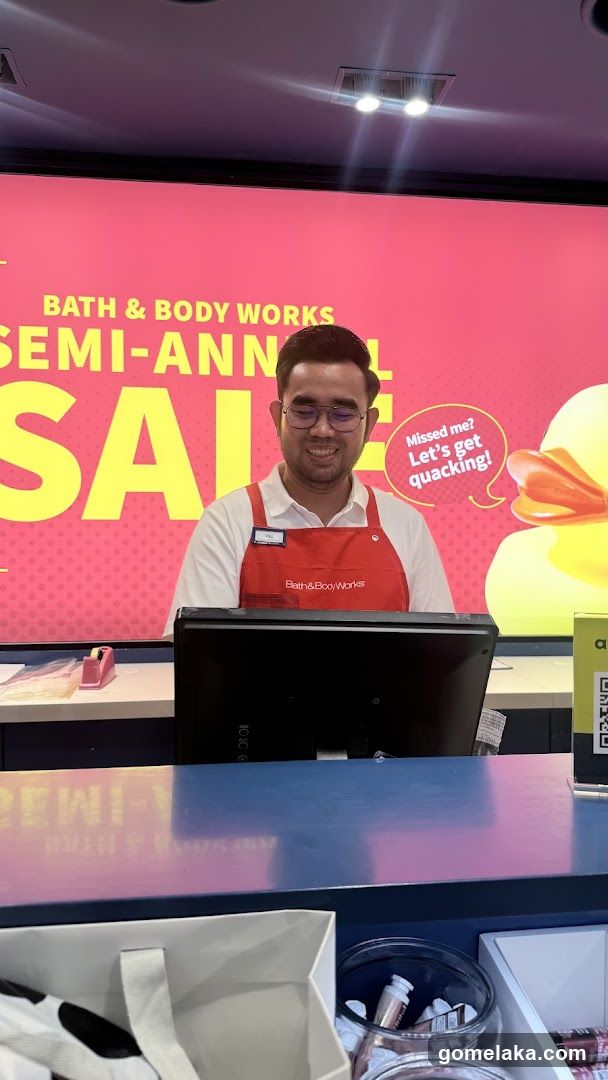 Bath & Body Works Store Interior