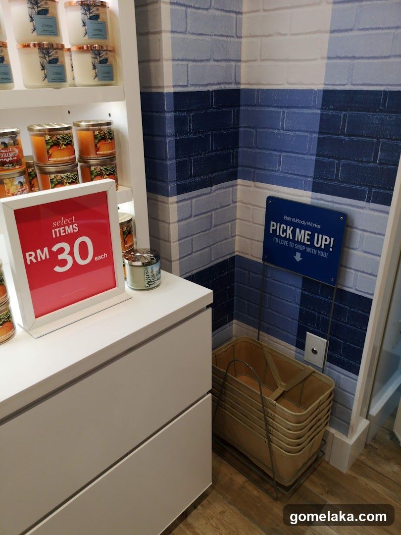Store Interior Display