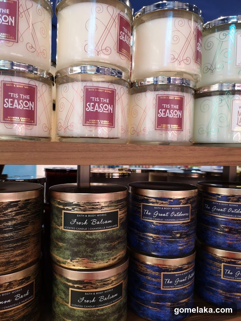 Bath & Body Works Candle Display