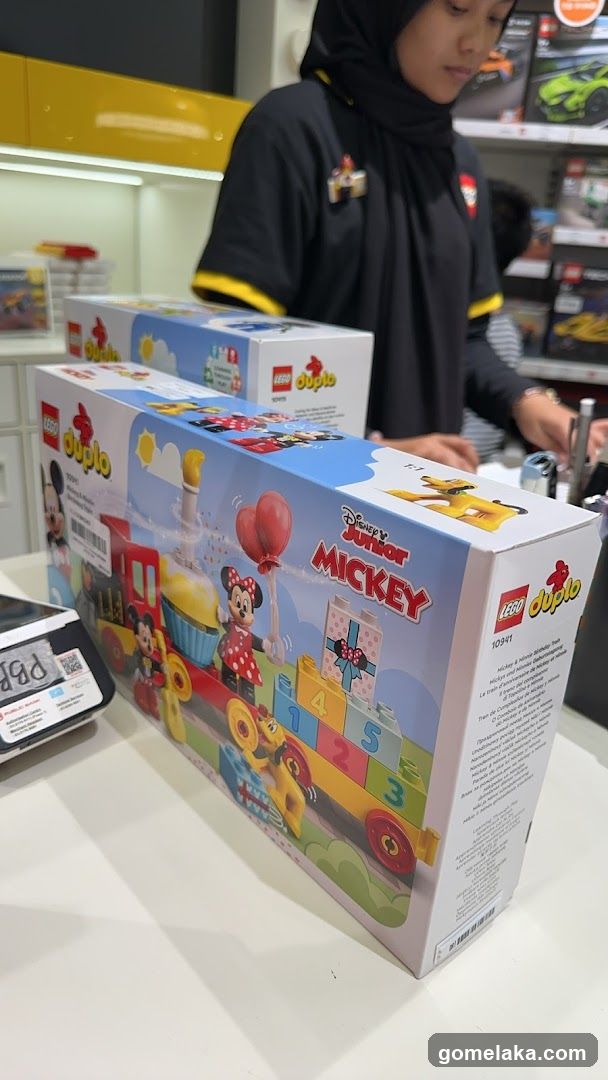 LEGO Duplo Disney Junior Mickey Mouse Set in Store