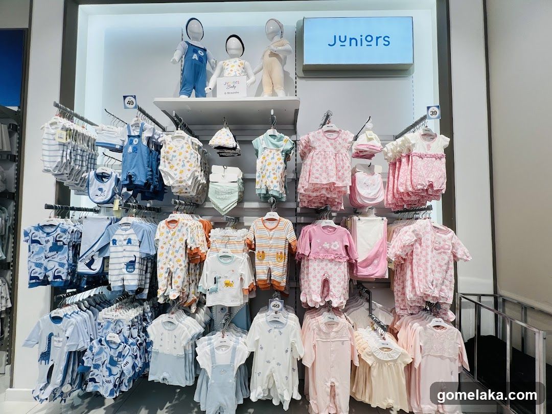 Juniors Babywear Display
