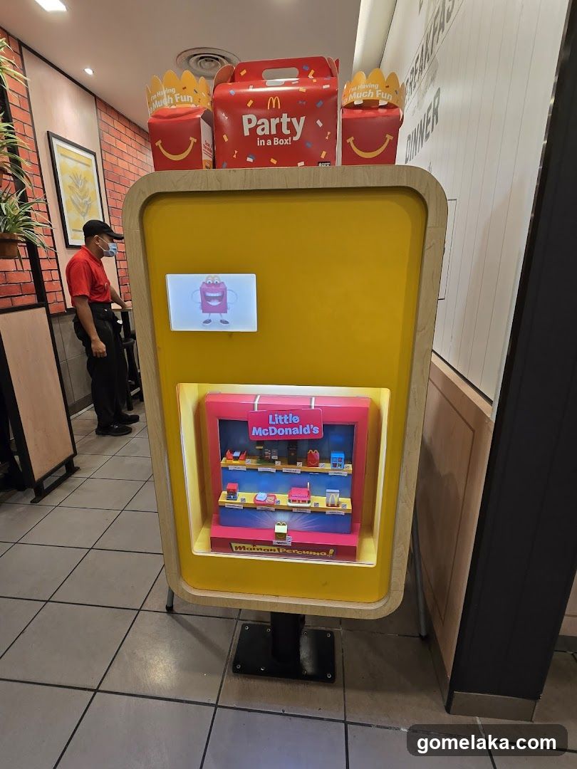 McDonald's Interior Display