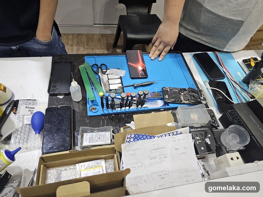 Phone Repair Workstation