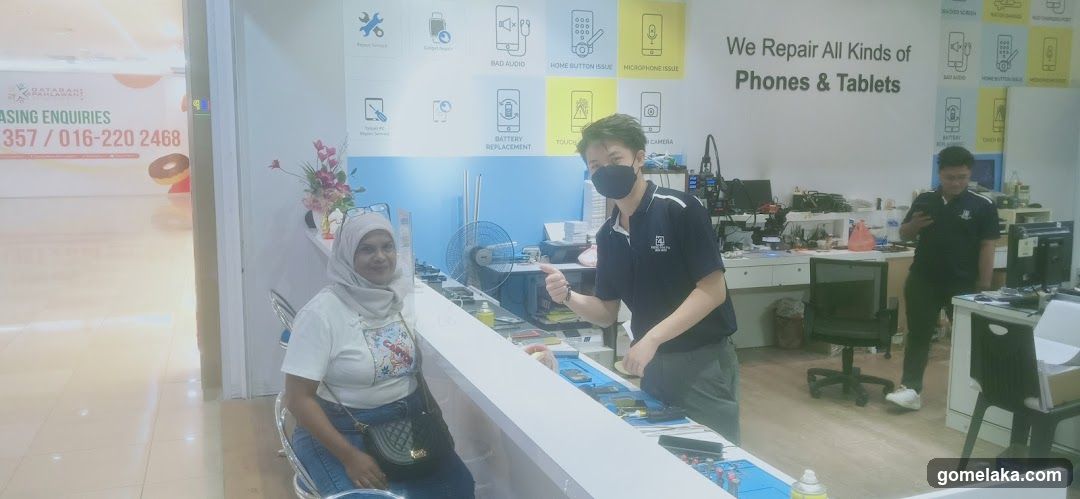 Phone and Tablet Repair Shop Interior