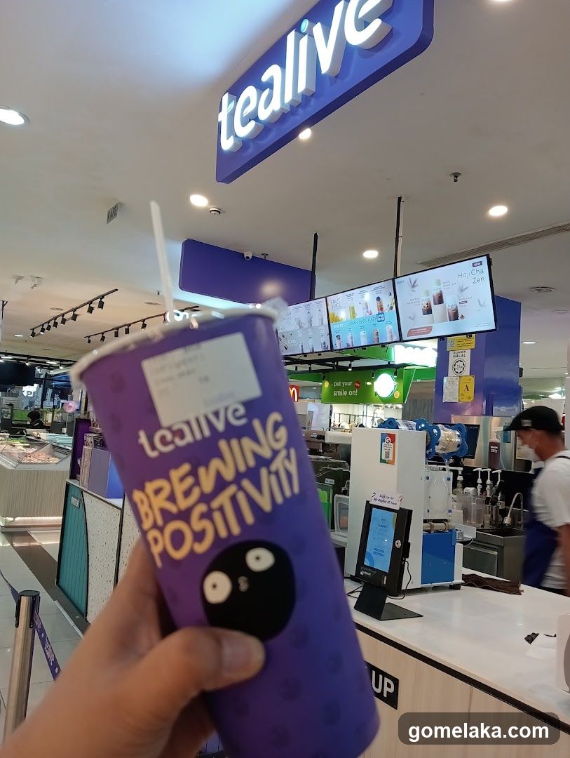 Tealive Store Interior