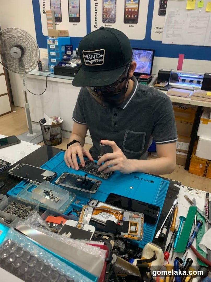 Phone Repair Shop Interior
